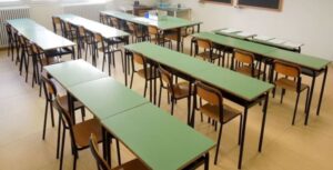 Scuola, Spirlì annuncia nuova ordinanza per didattica integrata: “I genitori decideranno se mandare o meno i figli in classe”