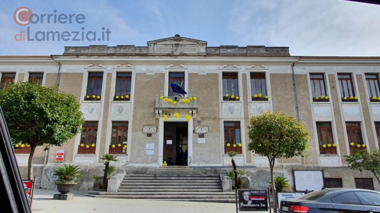scuola elementare Maggiore Perri