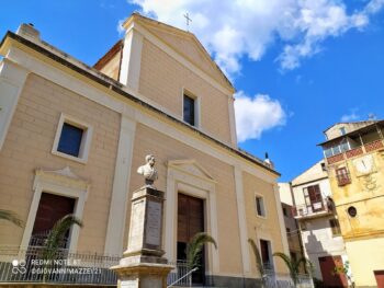 Lamezia Terme, le chiese sambiasine "addobbate" per la Domenica delle Palme