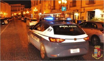 Movida violenta a Lamezia Terme: la Polizia di Stato identifica e denuncia gli autori di un violento pestaggio