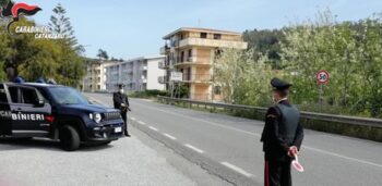 Falerna, conosce uomo su social e gli estorce denaro, arrestata 49enne