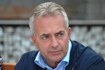 Vertenza Almaviva: impedire la scomparsa di centinaia di posti di lavoro. Gallo: «Il Governo intervenga per garantire il rispetto della legge»