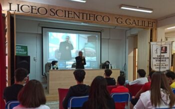 Lamezia Terme, mons. Schillaci incontra gli studenti del Liceo "Galilei"