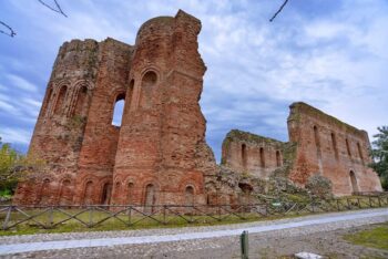 Associazione “Le Città Visibili”, cronaca di una giornata al Parco Scolacium con il prof. Francesco Cuteri