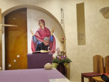 Lamezia Terme, il pensiero e la preghiera del vescovo per i ciclisti e le loro famiglie accendendo la seconda candela d’Avvento