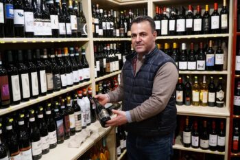 Viaggiare per dare nuova vitalità all'economia, l'associazione lametina "Le Città Visibili" ospite di Tommaso Biamonte, esperto di vini e ristorazione 