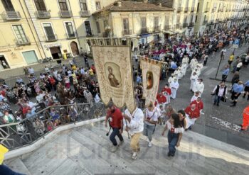 Fa ingresso in Diocesi mons. Serafino Parisi con l’atto di affidamento a Maria
