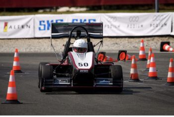L’auto da corsa costruita all’Unical sul podio della Formula Sae