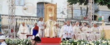 Lamezia ha il suo nuovo vescovo. Mons. Parisi: “Da qui in poi un bel cammino di chiesa profetica”