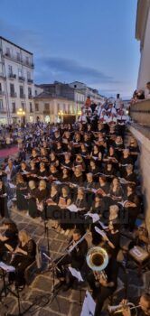 Lamezia ha il suo nuovo vescovo. Mons. Parisi: “Da qui in poi un bel cammino di chiesa profetica”