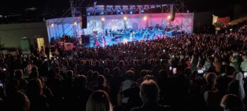 Sold out, cori e standing ovation per Riccardo Cocciante che apre “Fatti di Musica 2022”