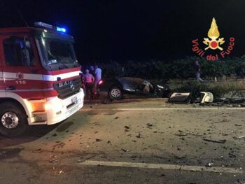 Tragico incidente stradale a Cirò marina: morti due giovani