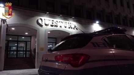 Aggressione sul lungomare di Reggio, emessi 9 Daspo urbani Aggressione sul lungomare di Reggio, emessi 9 Daspo urbani