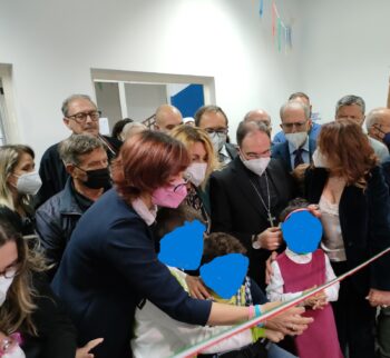 Lamezia, inaugurato reparto di Neuropsichiatria infantile del “Giovanni Paolo II”, presente anche mons. Parisi