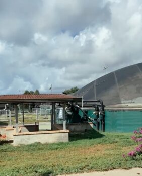 Lamezia, visita degli studenti del Polo Tecnologico all’impianto biogas dell’azienda Statti
