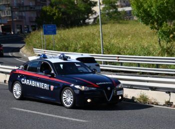 Uomo di 65 anni a Borgia evade dai domiciliari, arrestato