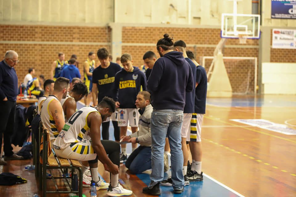 Basketball Lamezia domenica al Palasparti contro la Promobasket Marigliano Basketball Lamezia domenica al Palasparti contro la Promobasket Marigliano