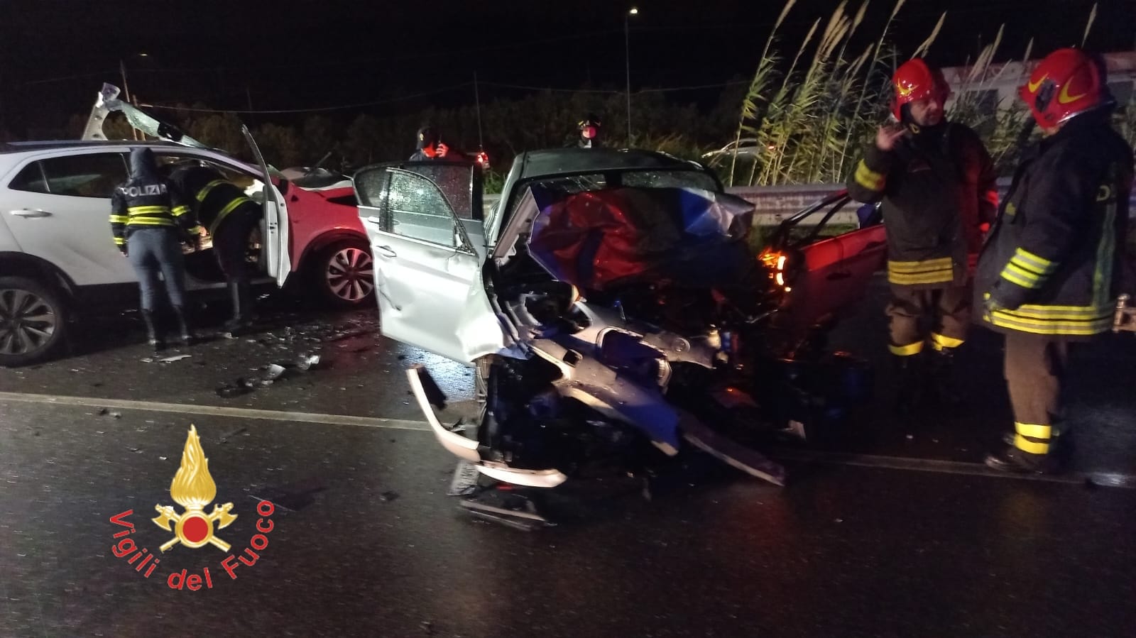 Incidente stradale questa notte nel catanzarese, due feriti gravi Incidente stradale questa notte nel catanzarese, due feriti gravi