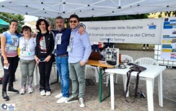 Stand del CNR-ISAC di Lamezia Terme alla Marcialonga di San Francesco di Paola