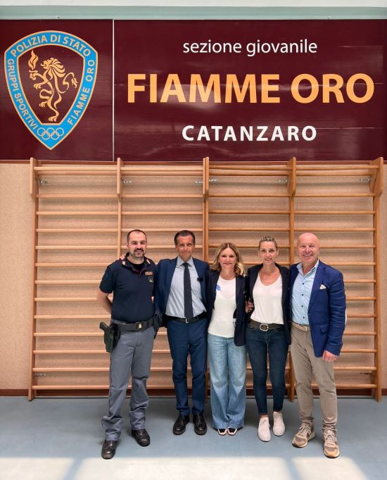 Sezioni Giovanili Fiamme Oro della Polizia di Stato: a Catanzaro e Lamezia Terme con la campionessa Valentina Vezzali
