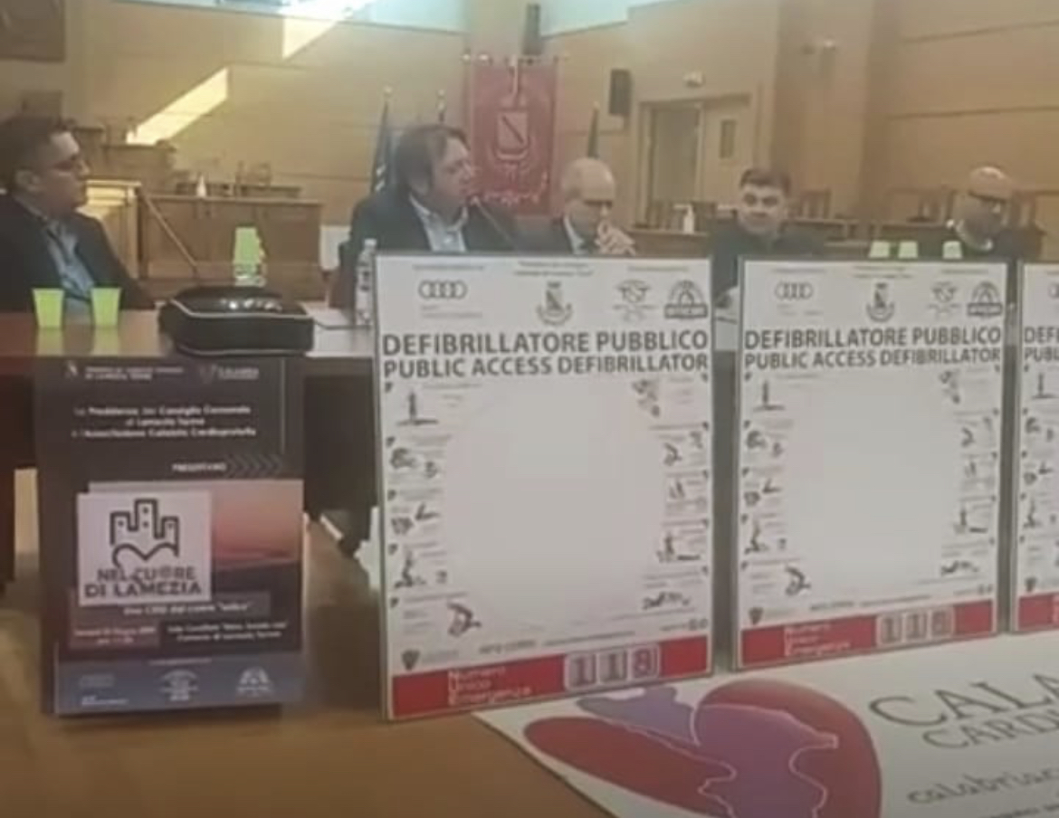 Lamezia, altri tre defibrillatori pubblici in città, iniziativa della presidenza del consiglio comunale e Calabria Cardioprotetta
