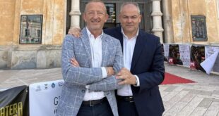 Michele Affidato insieme al direttore Emanuele Bertucci