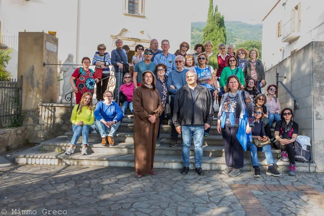 L’associazione lametina “Le Città Visibili” fa tappa al Villaggio Potame L’associazione lametina “Le Città Visibili” fa tappa al Villaggio Potame