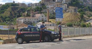Auto carabinieri Corigliano Rossano
