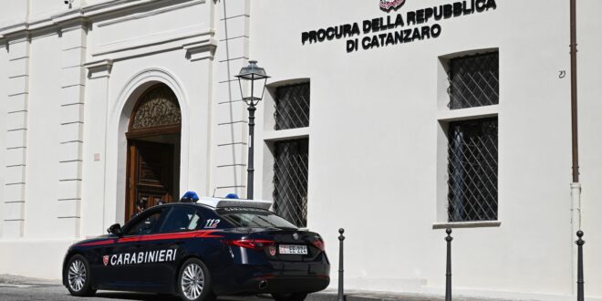 CARABINIERI_CATANZARO PROCURA_