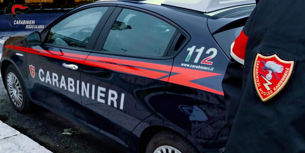 Bambino di sei anni esce di casa da solo, ritrovato dai carabinieri dopo segnalazione genitori