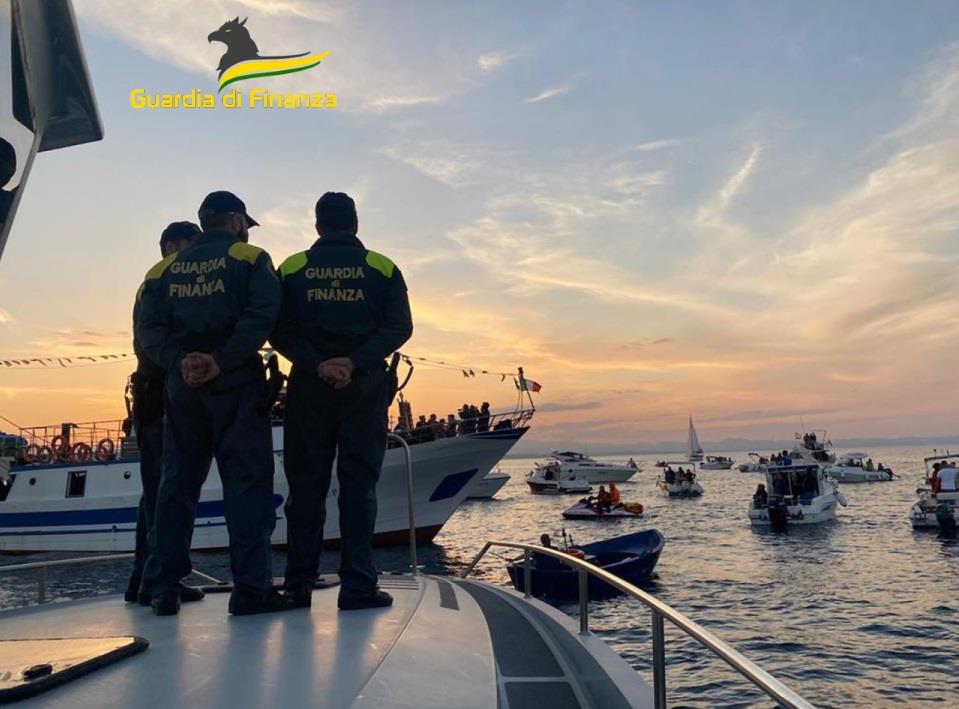Gdf Vibo Valentia, conclusa campagna estiva dei controlli in mare tra giugno e settembre, oltre 600 controlli su litorale