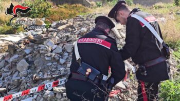 Reggio Calabria, disastro ambientale e traffico illecito di rifiuti, sversati oltre 5 mila tonnellate di rifiuti speciali, 5 indagati