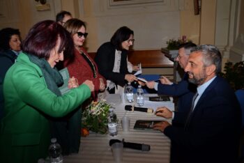 Presentato a Lamezia il libro “Le erbe di San Francesco”, strepitoso successo di pubblico
