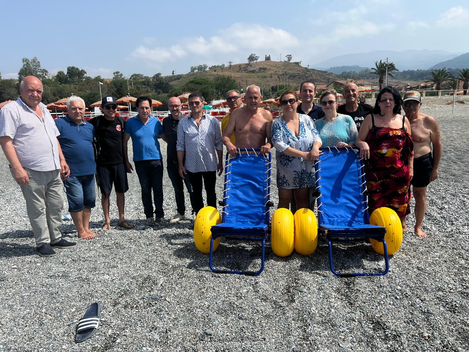 Lamezia, donate tre sedie job a ragazzi e famiglie de “Il Girasole”