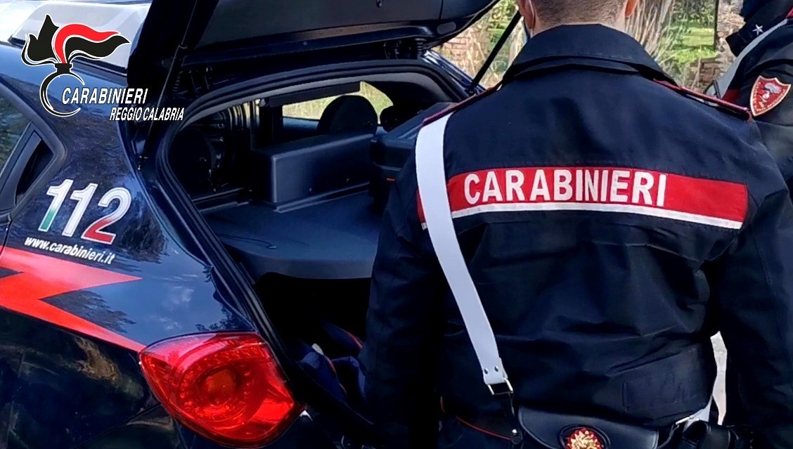 Bagnara Calabra, controlli dei carabinieri sul lavoro nero