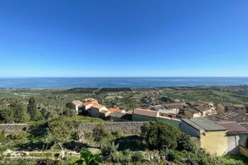 L’associazione 'Le Città Visibili' fa tappa a S. Andrea Apostolo dello Jonio, uno dei borghi più incantevoli della Calabria