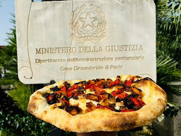 La pizza più buona della Calabria la fanno i giovani detenuti del penitenziario di Paola