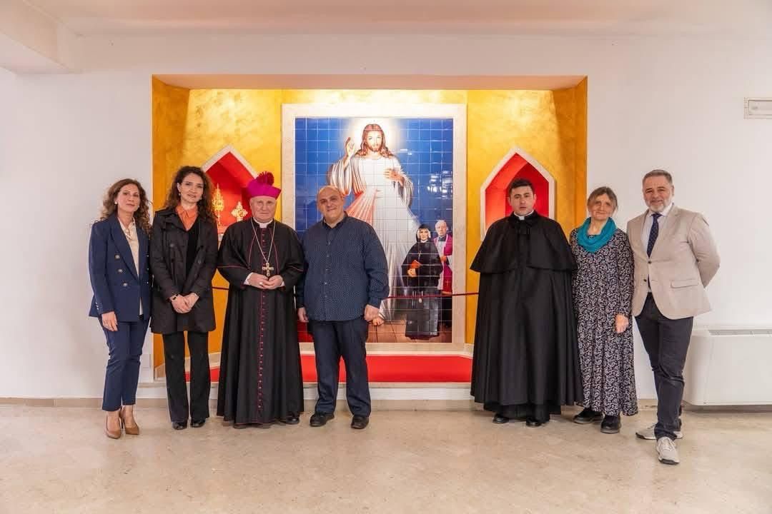 Rende, nella Chiesa di Gesù Misericordioso intronizzate le reliquie di San Giovanni Paolo II, Santa Faustina Kowalska, beato Michal Sopocko, San Massimiliano Maria Kolbe e Santa Caterina da Bologna