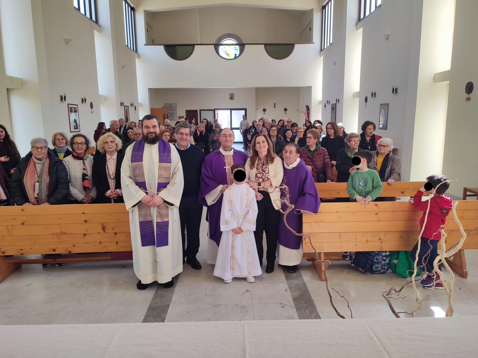 Lamezia, “festa del ringraziamento" del Rinnovamento nello Spirito nella chiesa di santa Chiara