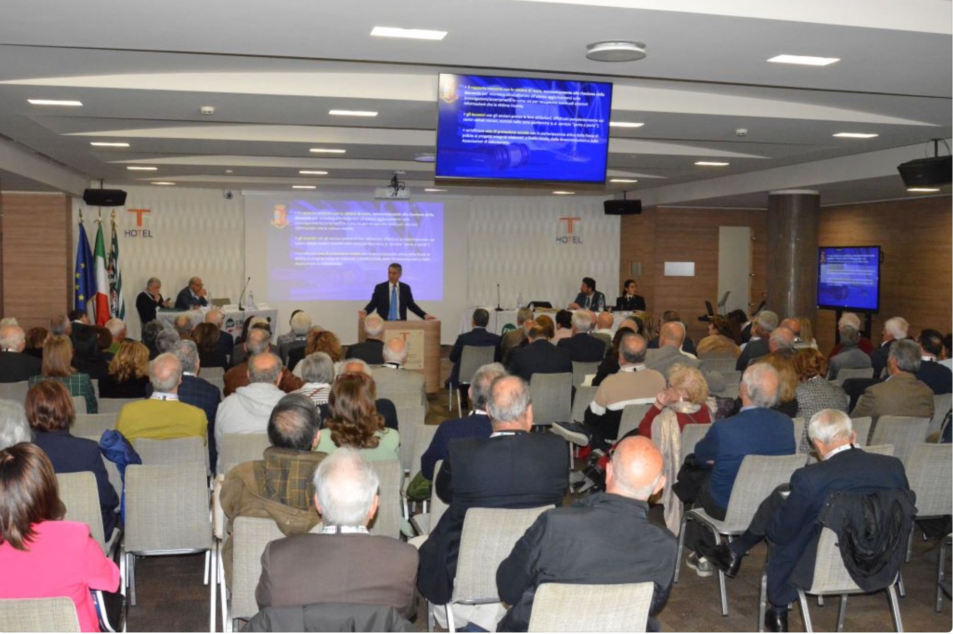 Truffe agli anziani: conoscerle per prevenirle. La Polizia di Stato ne ha parlato al Congresso Regionale Fnp-Cisl pensionati
