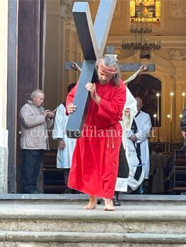 Lamezia, Venerdì Santo: la processione dei “Mistiari”