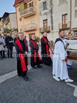 Lamezia, Venerdì Santo: la processione dei “Mistiari”