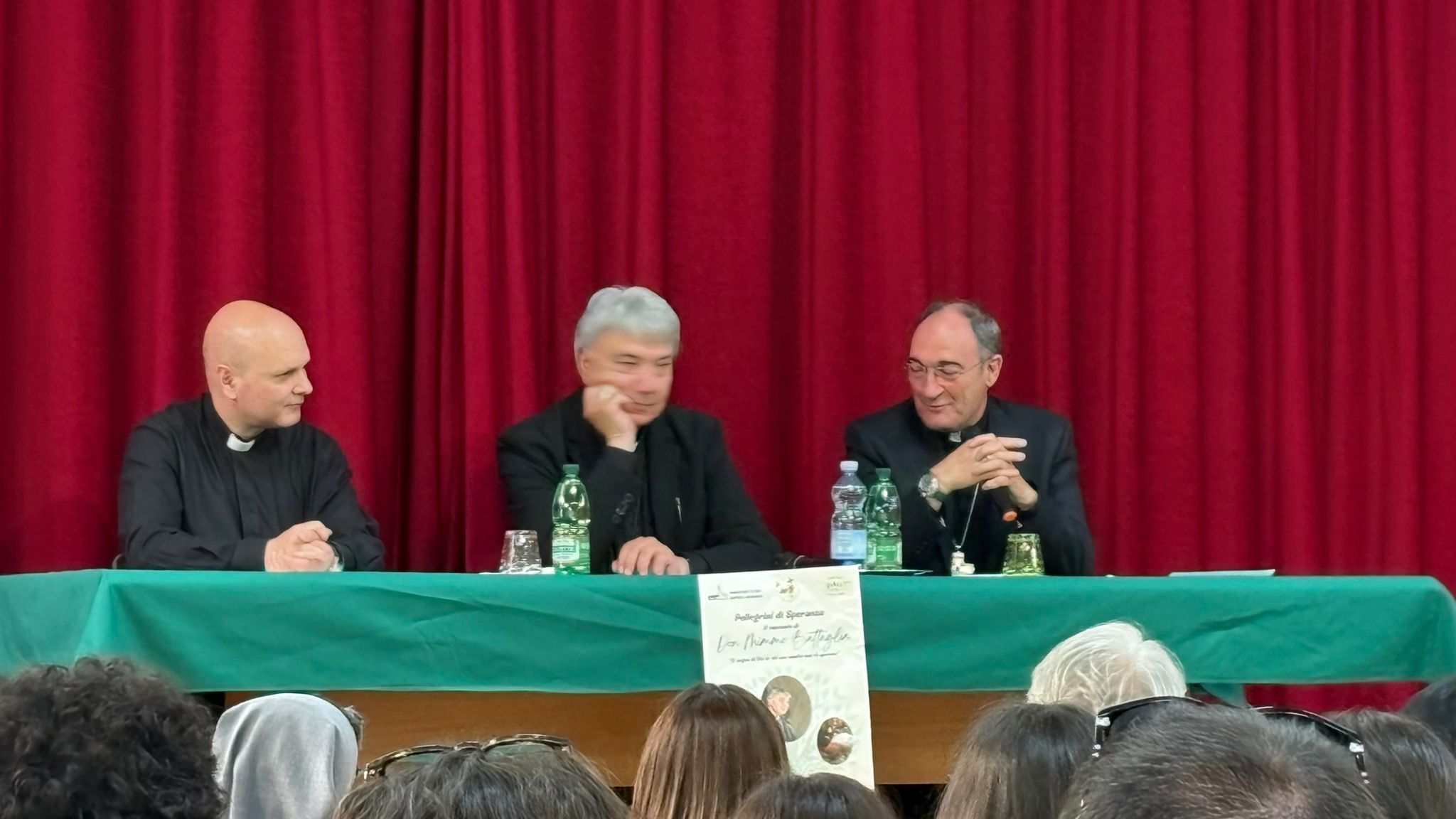 Il cardinale don Mimmo Battaglia nella Parrocchia San Raffaele Arcangelo a Lamezia Terme