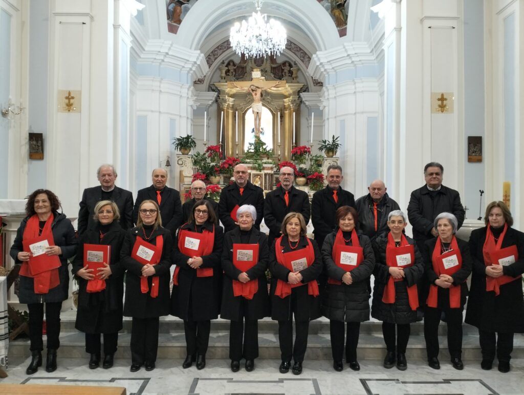 Recital 'Cristo è Risorto' nella Casa di riposo 'Tamburelli' de 'La Corale' di Feroleto Antico