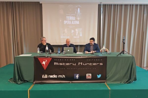 “Terra: Opera Aliena” fa il suo grande ritorno: Rende diventa il polo dell’ufologia e della ricerca di confine