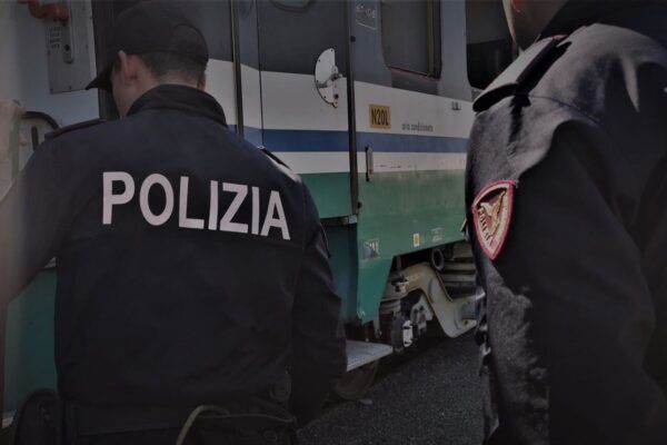Controlli rafforzati lungo la rete ferroviaria per contrastare i furti di cavi, Polfer recupera 250 kg di rame nella galleria di Marcellinara