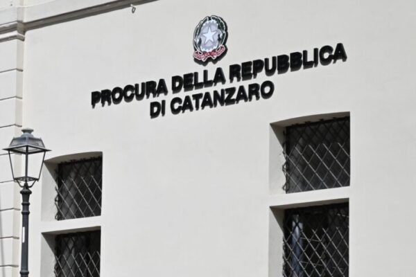 Catanzaro, sorveglianza speciale con obbligo di soggiorno per tre anni a un presunto affiliato ai Gaglianesi